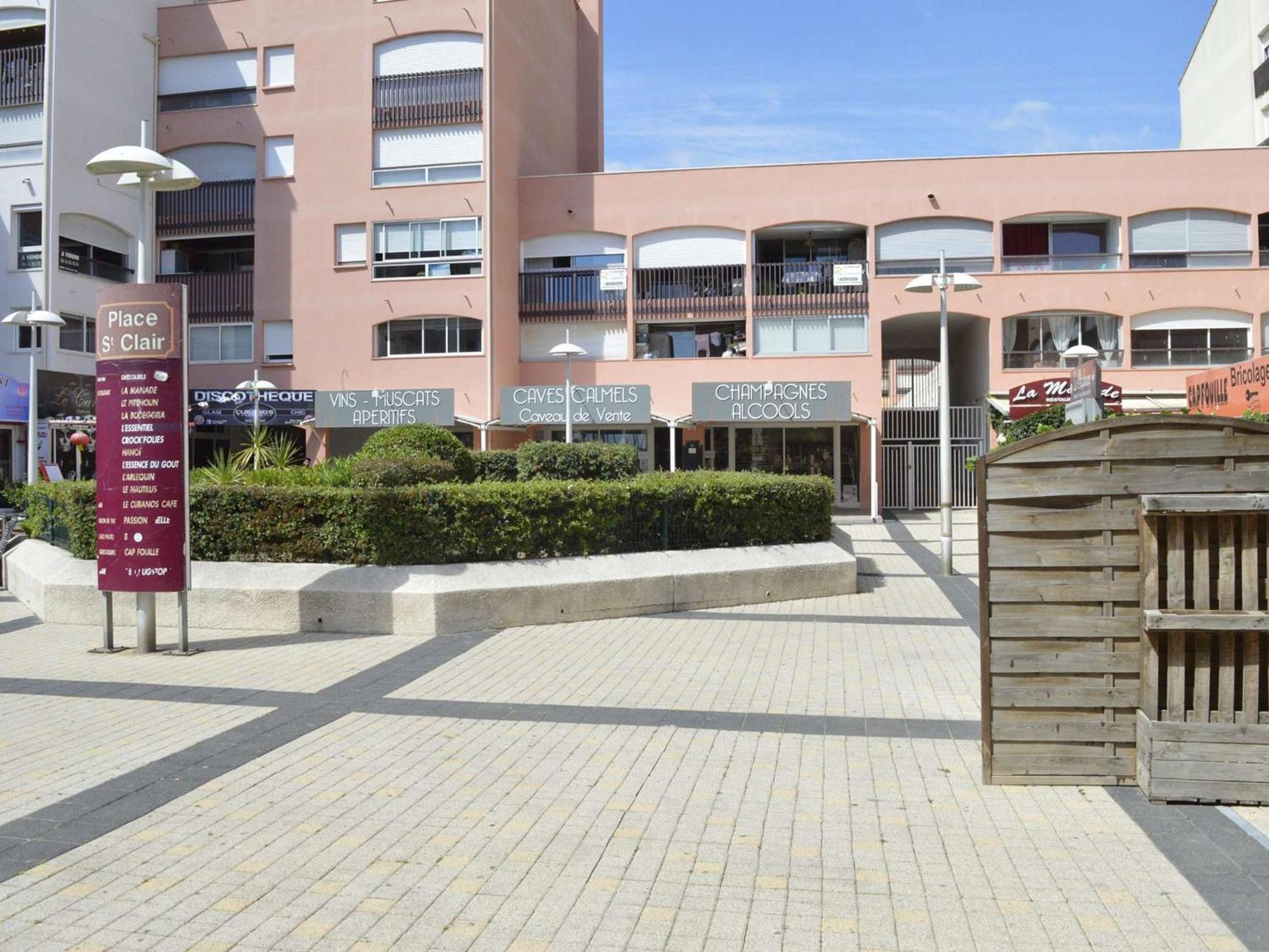 Renove Avec Parking A 850m De La Plage, Proche Port Et Commerces - Cap D'agde - Fr-1-249-252 Apartment