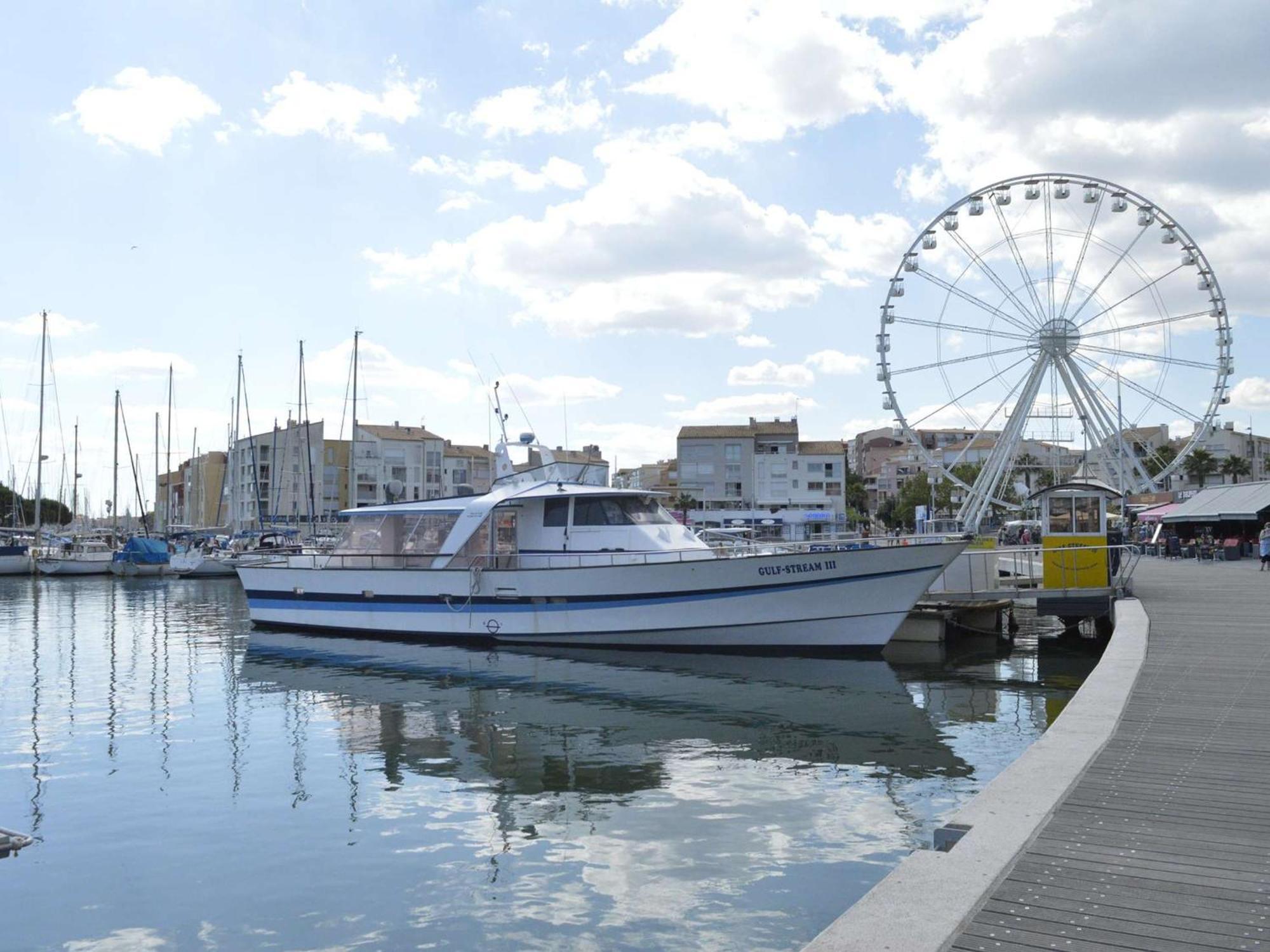 Renove Avec Parking A 850m De La Plage, Proche Port Et Commerces - Cap D'agde - Fr-1-249-252